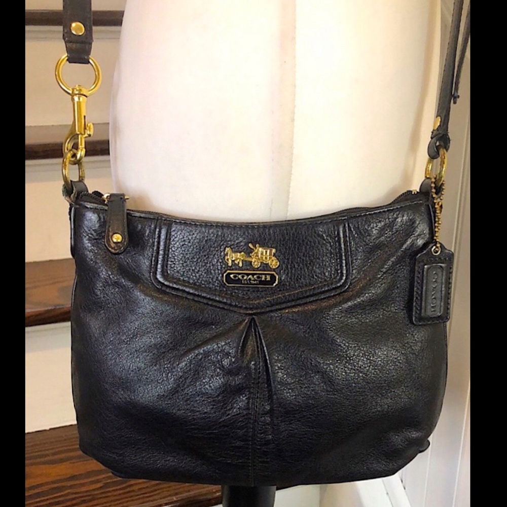 Vintage COACH Black Leather Crossbody Shoulder Bag With Hot Pink Lining